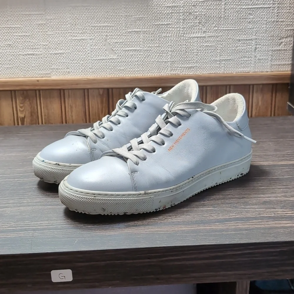 New Movements HUK Limited Edition Light Blue Leather Sneaker Size EU 36 US 6